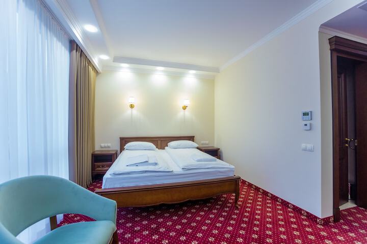 Room 17 of 49