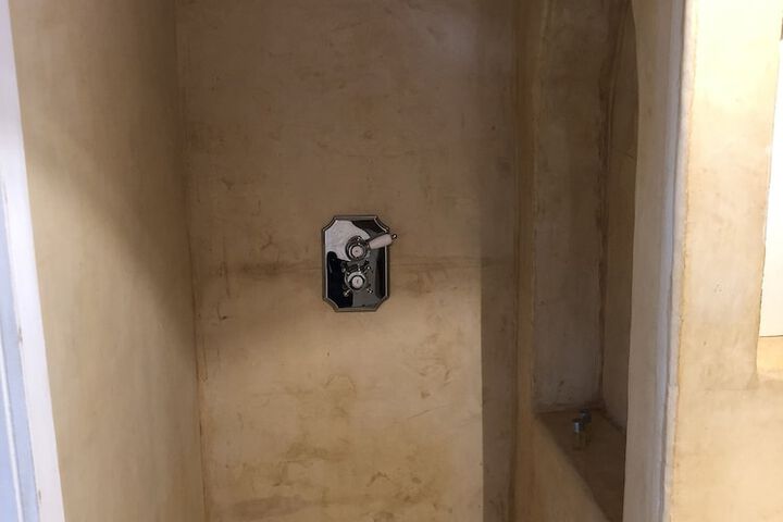 Room 23 of 36