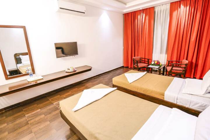 Room 2 of 15