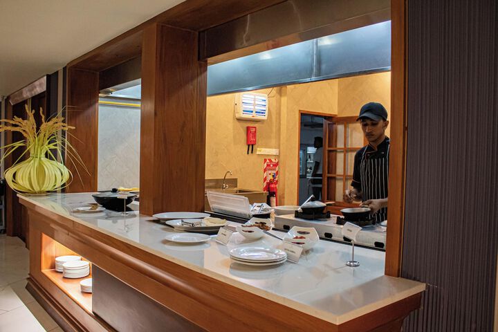 Dining 64 of 104