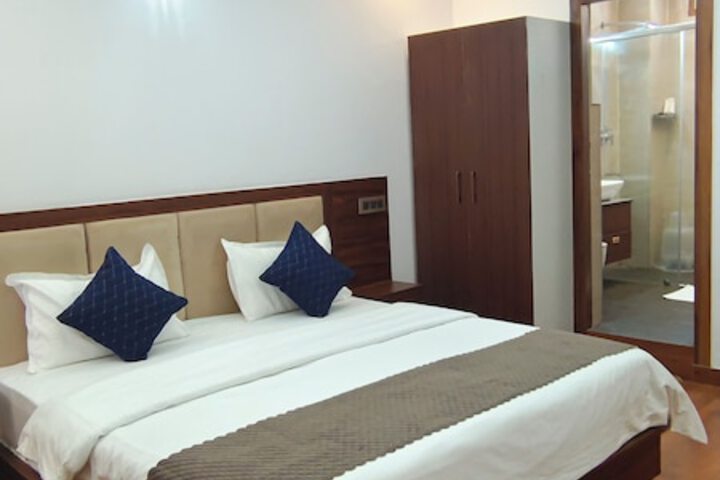 Room 22 of 53