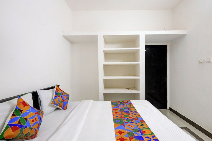 Room 19 of 27