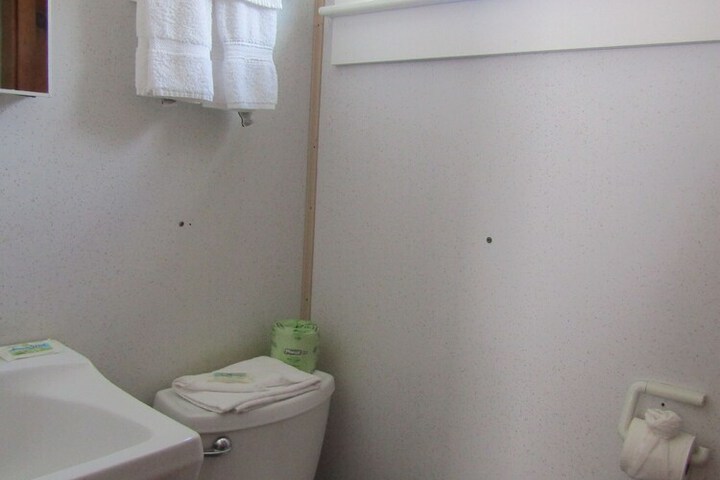 Room 170 of 219