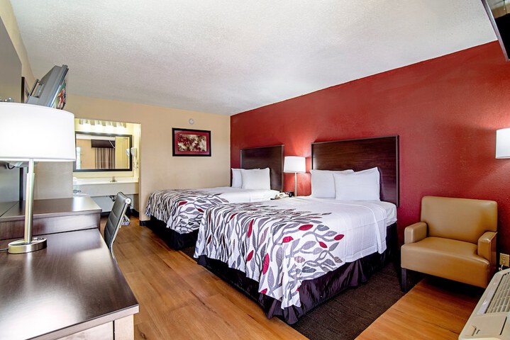 Deluxe 2 Double Beds (5 of 6)