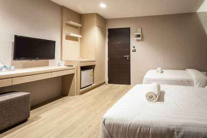 Room 21 of 50