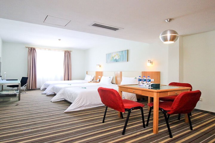 Room 15 of 41