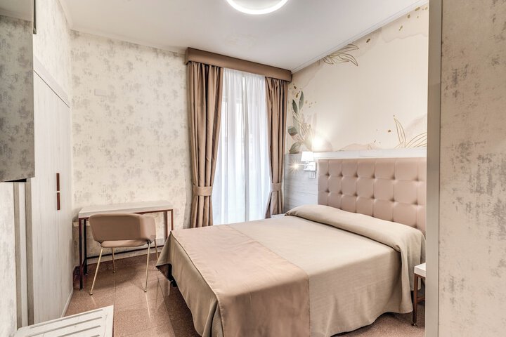 Room 18 of 46
