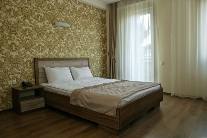 Room 17 of 53