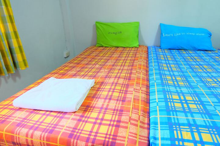 Room 2 of 9