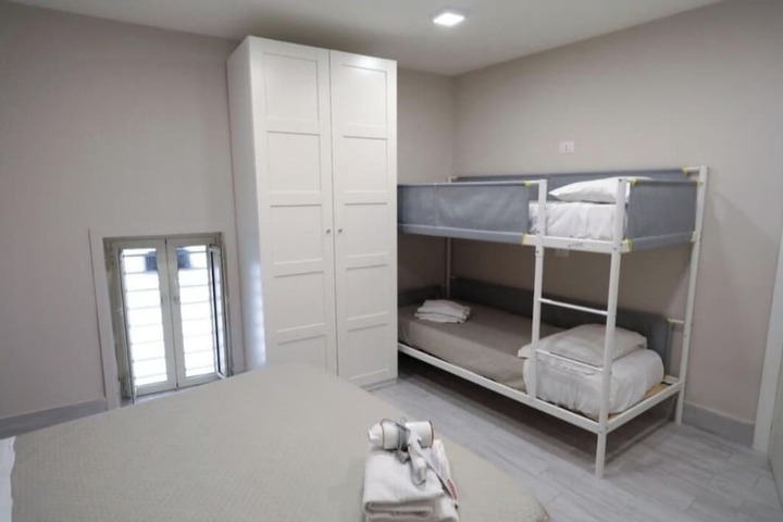 Room 7 of 60