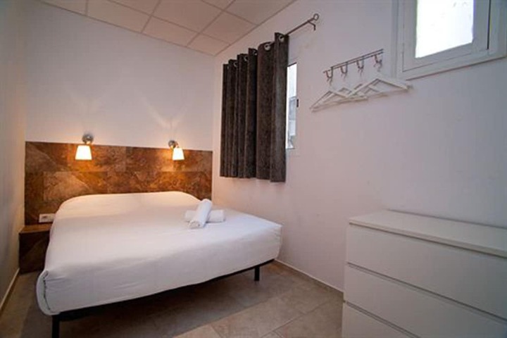 Room 21 of 57