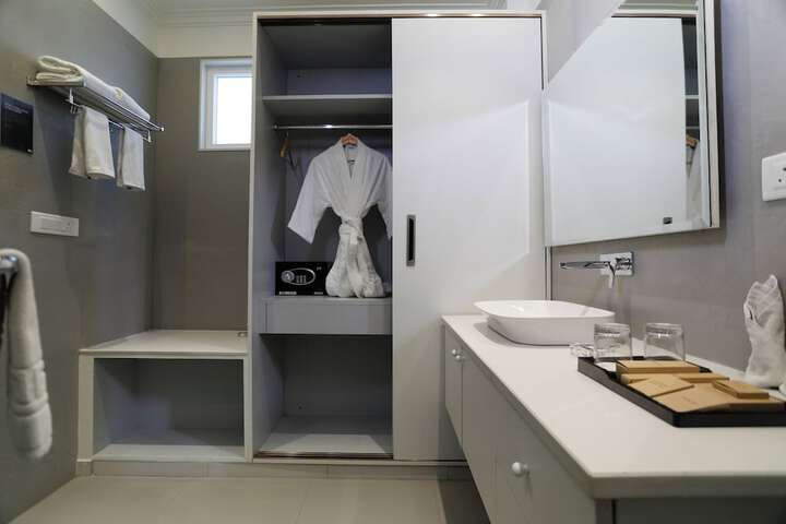Room 46 of 70