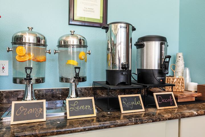 Breakfast/Coffee Service 48 of 55