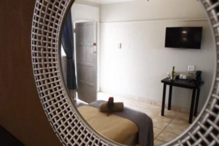 Room 14 of 30