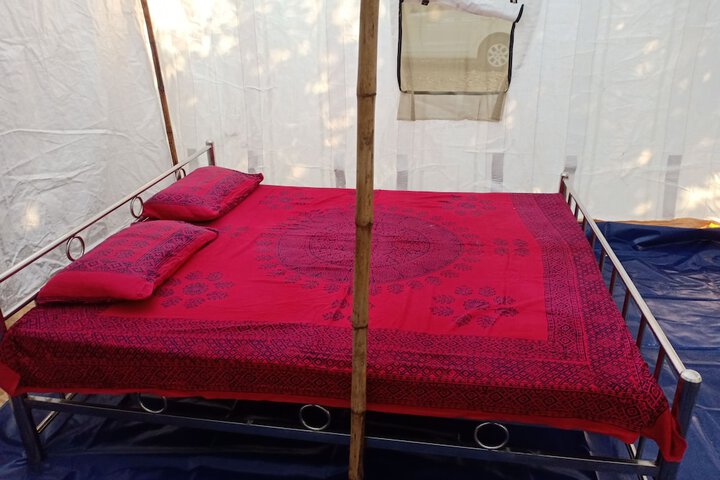Room 4 of 36