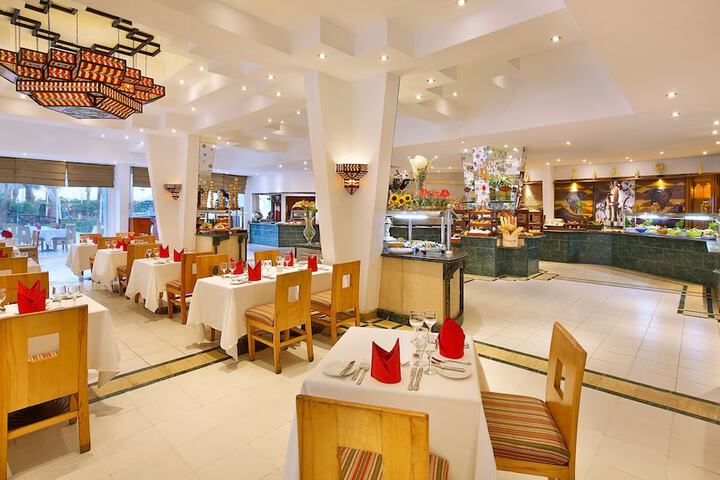 Dining Photos