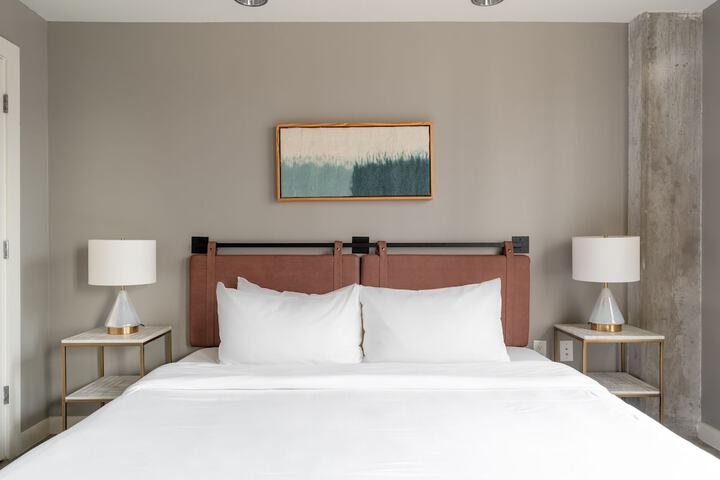 Room 2 of 34