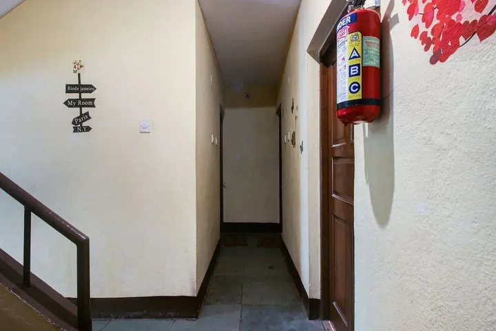 Room 11 of 13