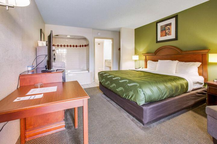 Standard | King Bed (7 of 13)
