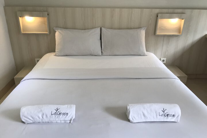 Room 5 of 30
