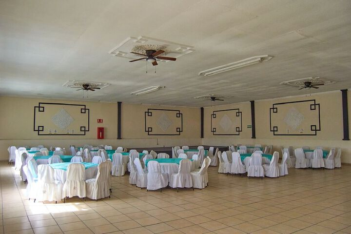 Ballroom/Hall 46 of 81