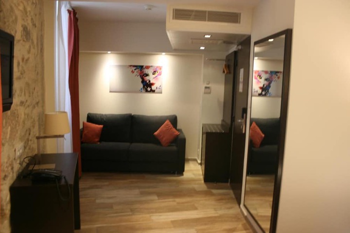Room 26 of 52