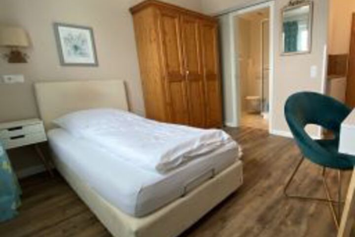 General 24 of 25