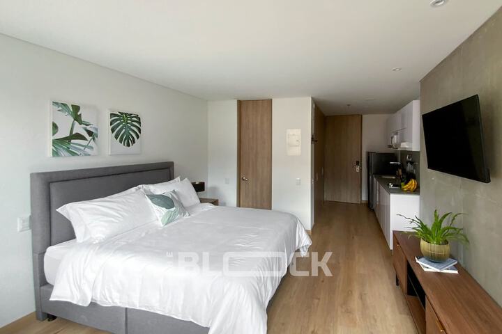Room 2 of 9