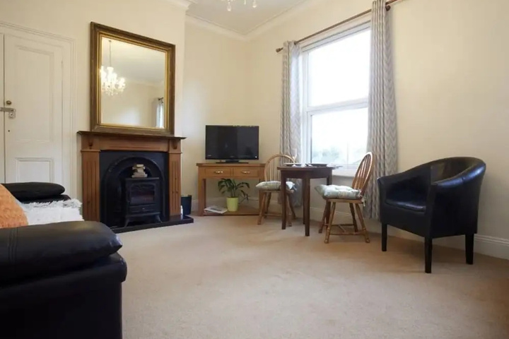Room 2 of 12
