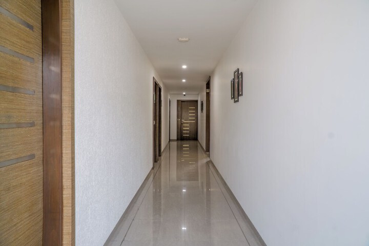 Ballroom/Hall 60 of 86