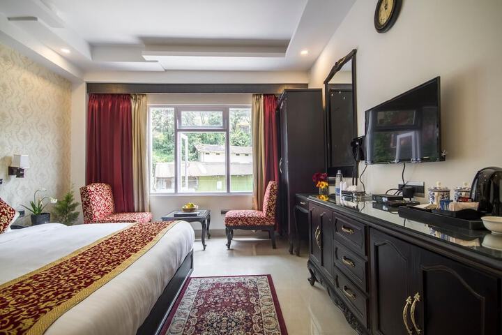 Room 9 of 22