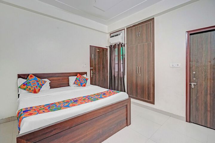 Room 18 of 26