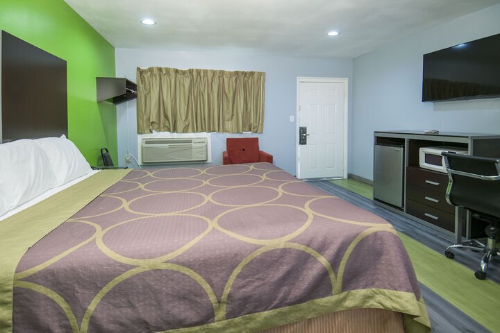 Room 5 of 27
