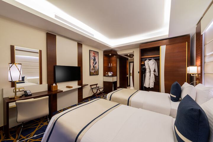 Room 17 of 47