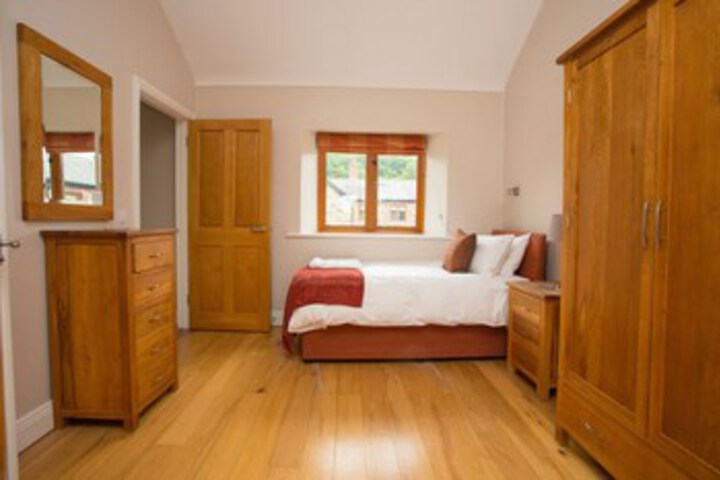 Room 96 of 108