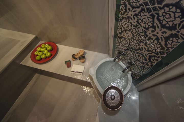 Room 21 of 60