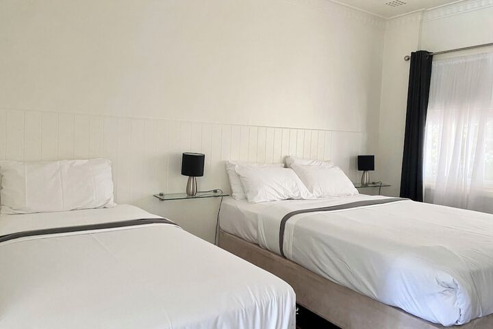 Room 17 of 42