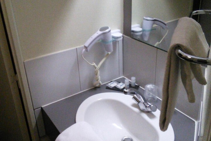 Room 30 of 54