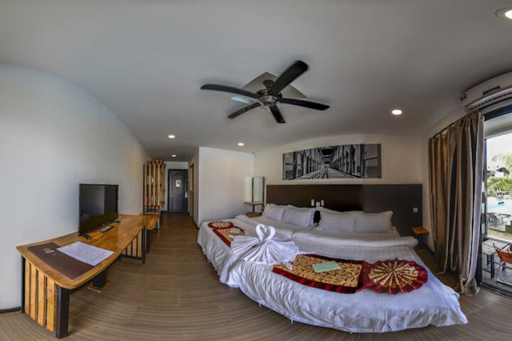 Room 26 of 147