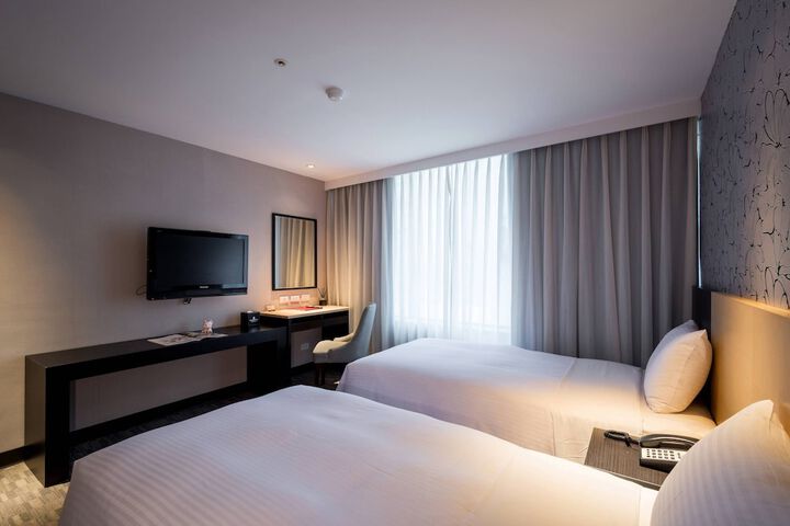 Room 21 of 54