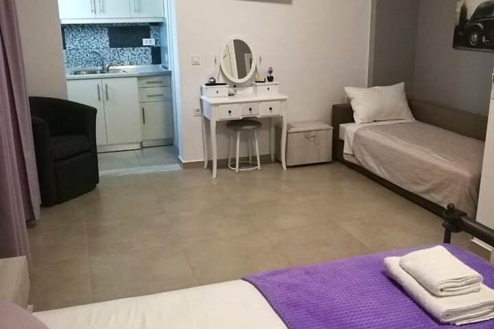 Room 42 of 104