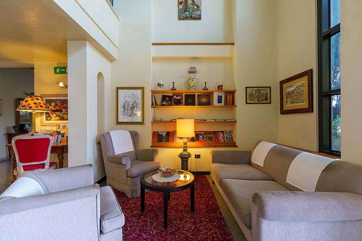Reception hall