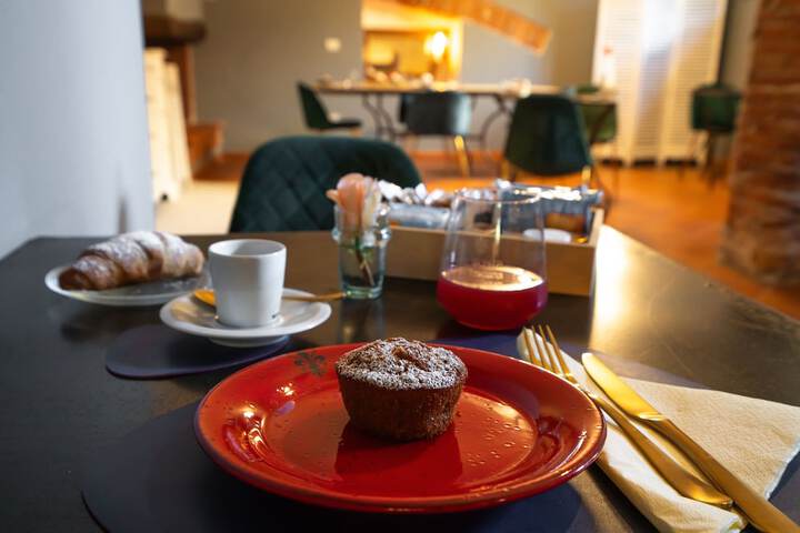 Breakfast/Coffee Service 42 of 46