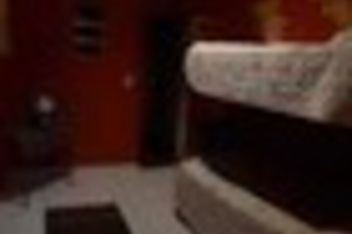 Room 32 of 114
