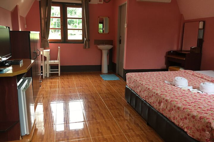 Room 11 of 42