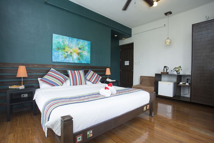 Room 15 of 74