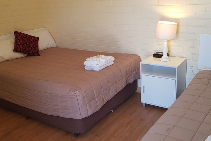 Room 2 of 15