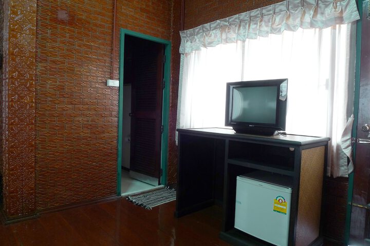 Room 22 of 32