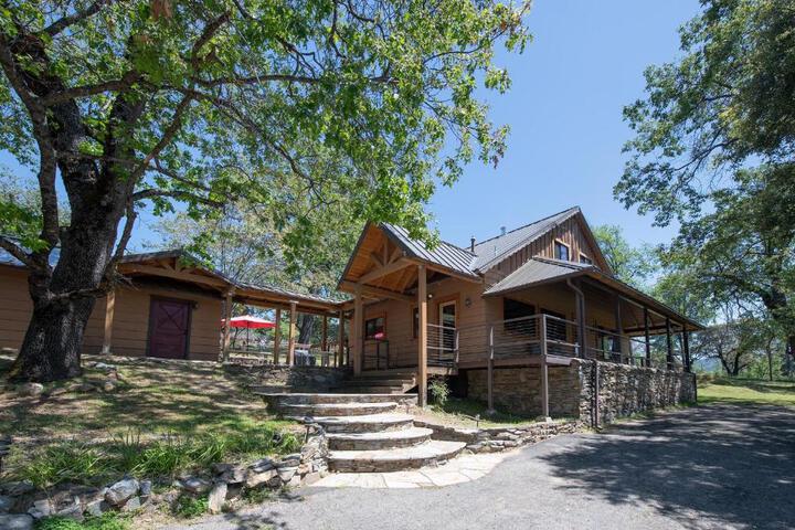 Sierra Base Camp in Oakhurst, CA