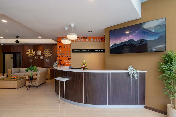 Hotel Lobby